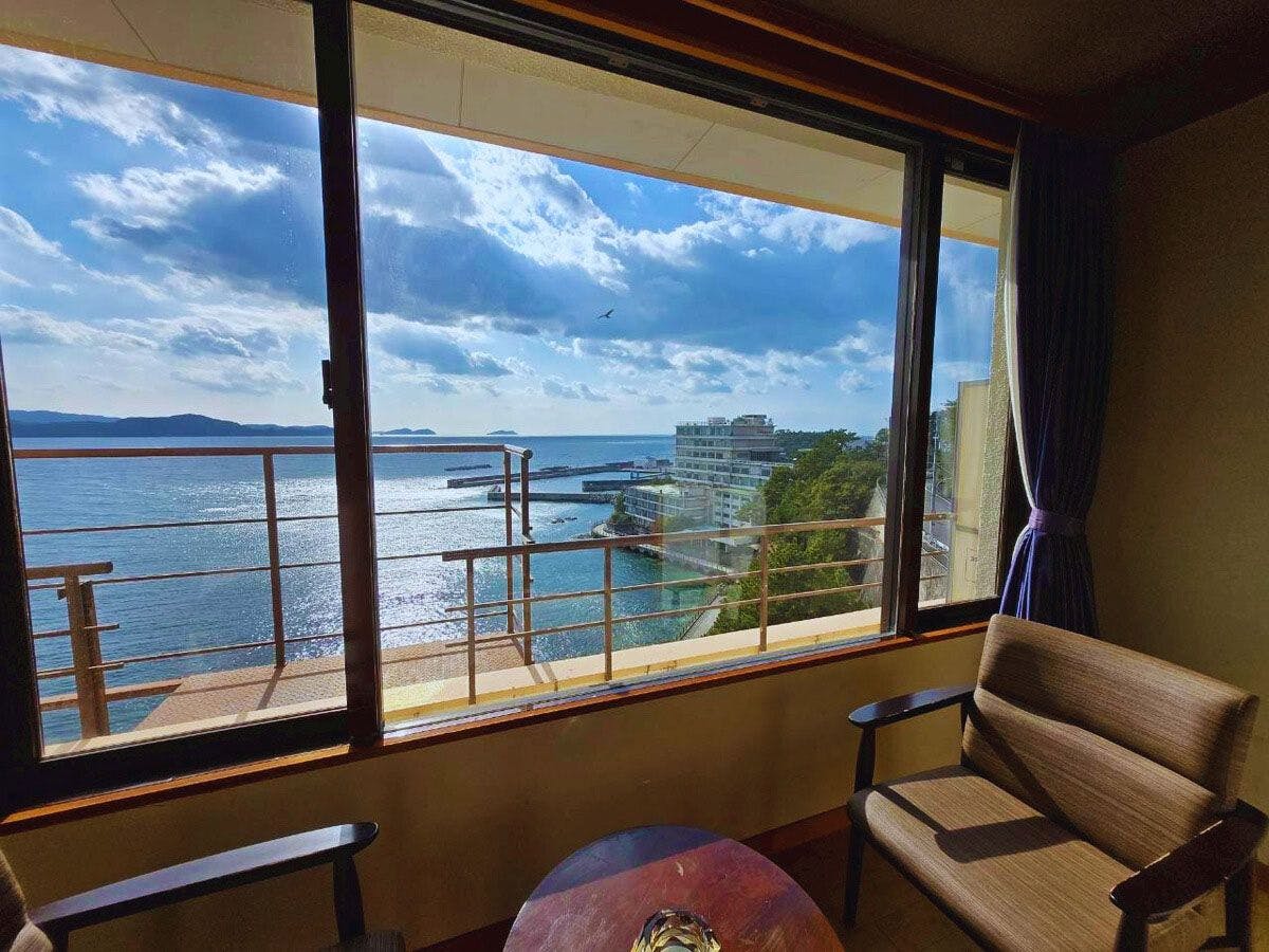 和歌の浦温泉　萬波　MANPA RESORT