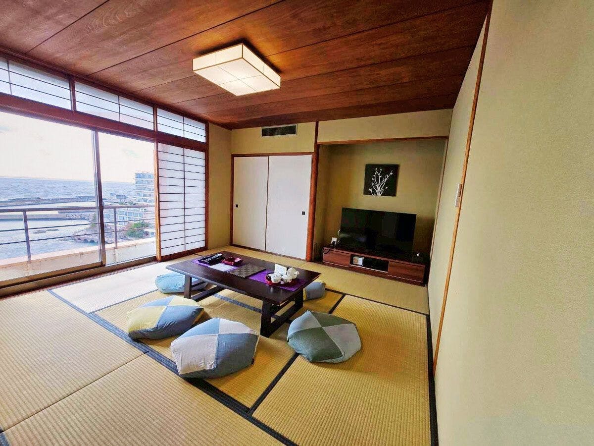 和歌の浦温泉　萬波　MANPA RESORT