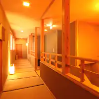 【ภายในอาคาร】