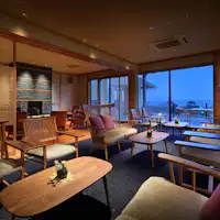 モダンラウンジ(オープンテラス有)