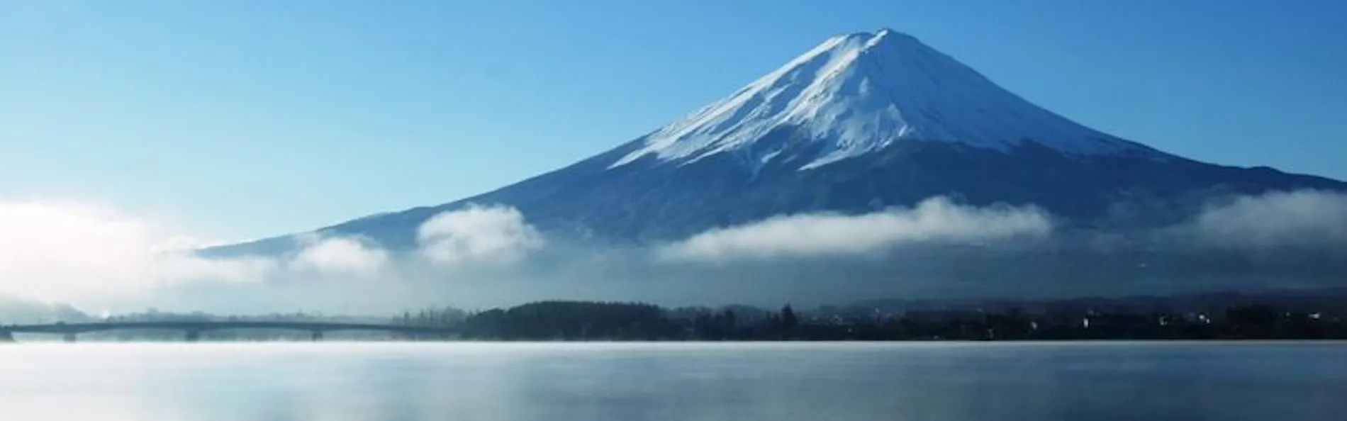 秀峰閣湖月