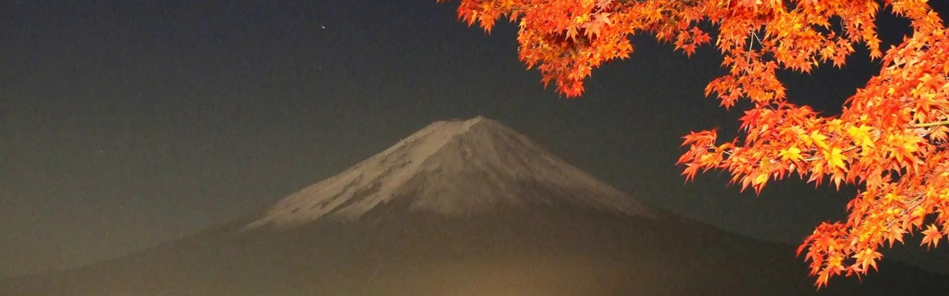秀峰閣湖月