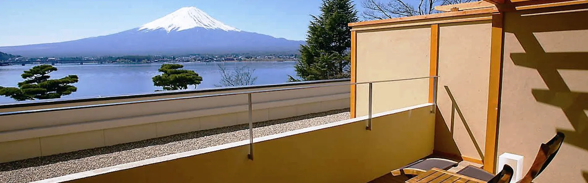 秀峰閣湖月