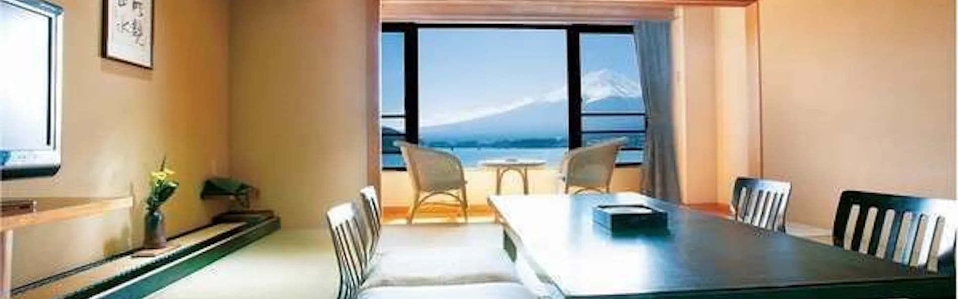 秀峰閣湖月