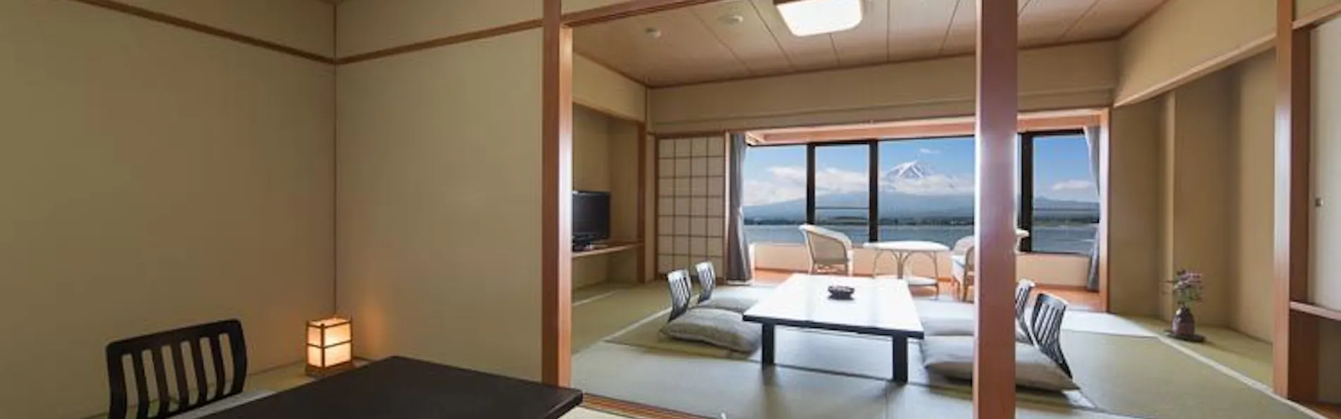 秀峰閣湖月