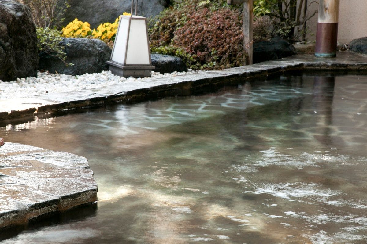 秀峰閣湖月