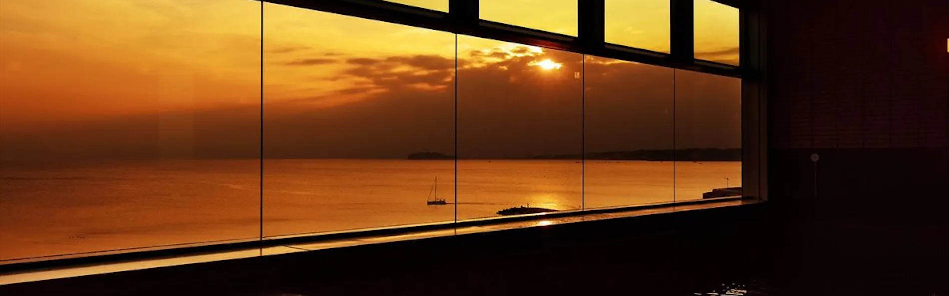 葉山うみのホテル