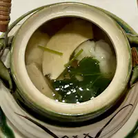 Rencana dengan Dobin-mushi berisi hamo khas Awaji dan matsutake