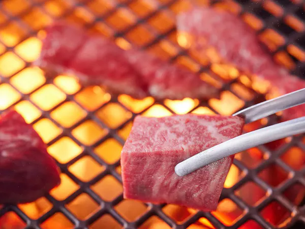 【グループホテルディナー】淡路牛と島の旬魚を味わう淡路焼肉割烹「琥珀」コース(カウンター席)