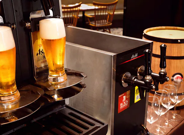 ビールや地酒、ワインもフリーフロー