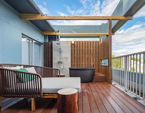 露天風呂付スイート専用テラス