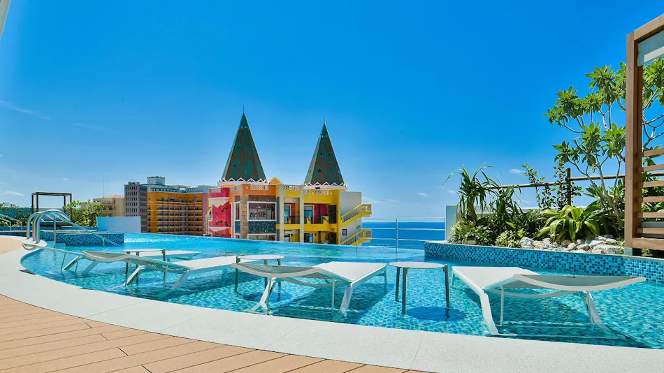 Lequ Okinawa Chatan Spa & Resort