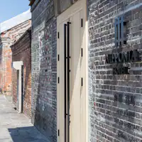 函館港を目の前に臨む最高のロケーション