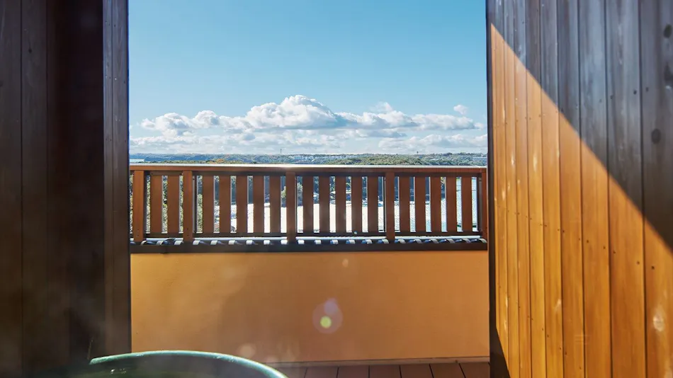 Villa Ryusei: A Guestroom with Open-Air Bath Nestled on the Hills of Ago Bay