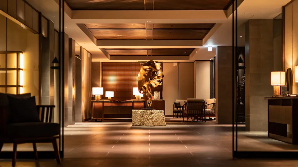 One Suite THE GRAND