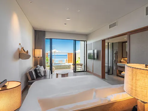 Premier Ocean View King Bed