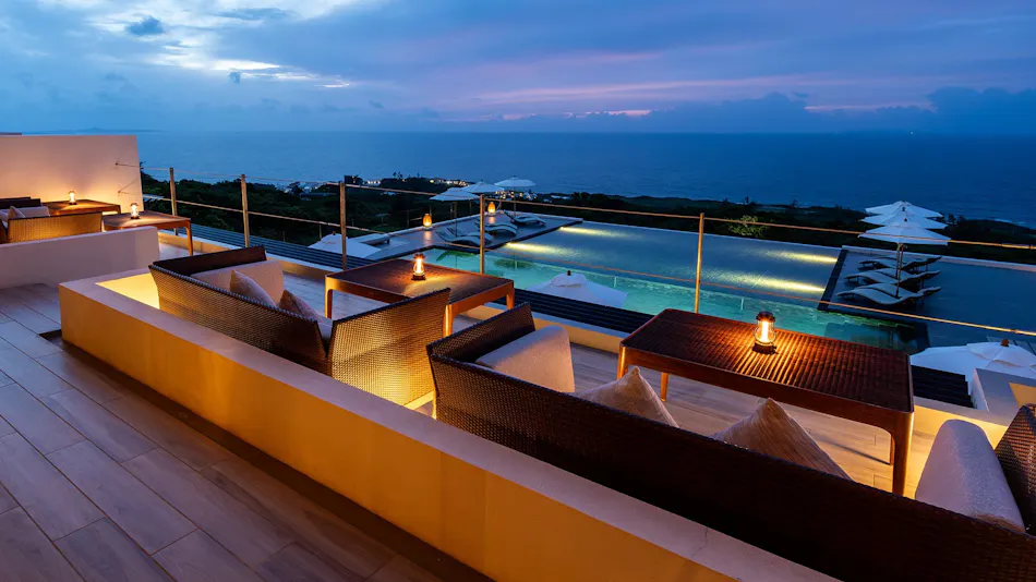 One Suite THE GRAND