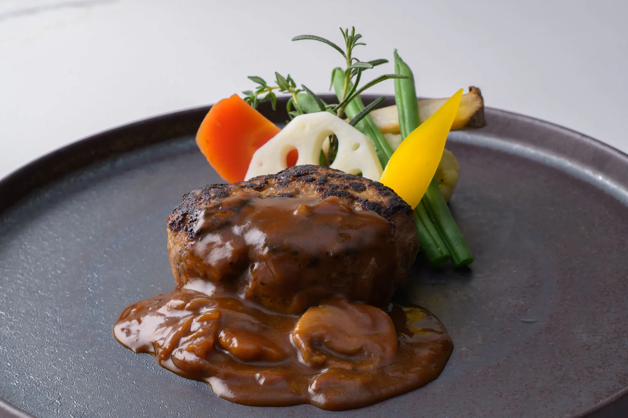 ランチタイム　2026年4月25日より販売開始