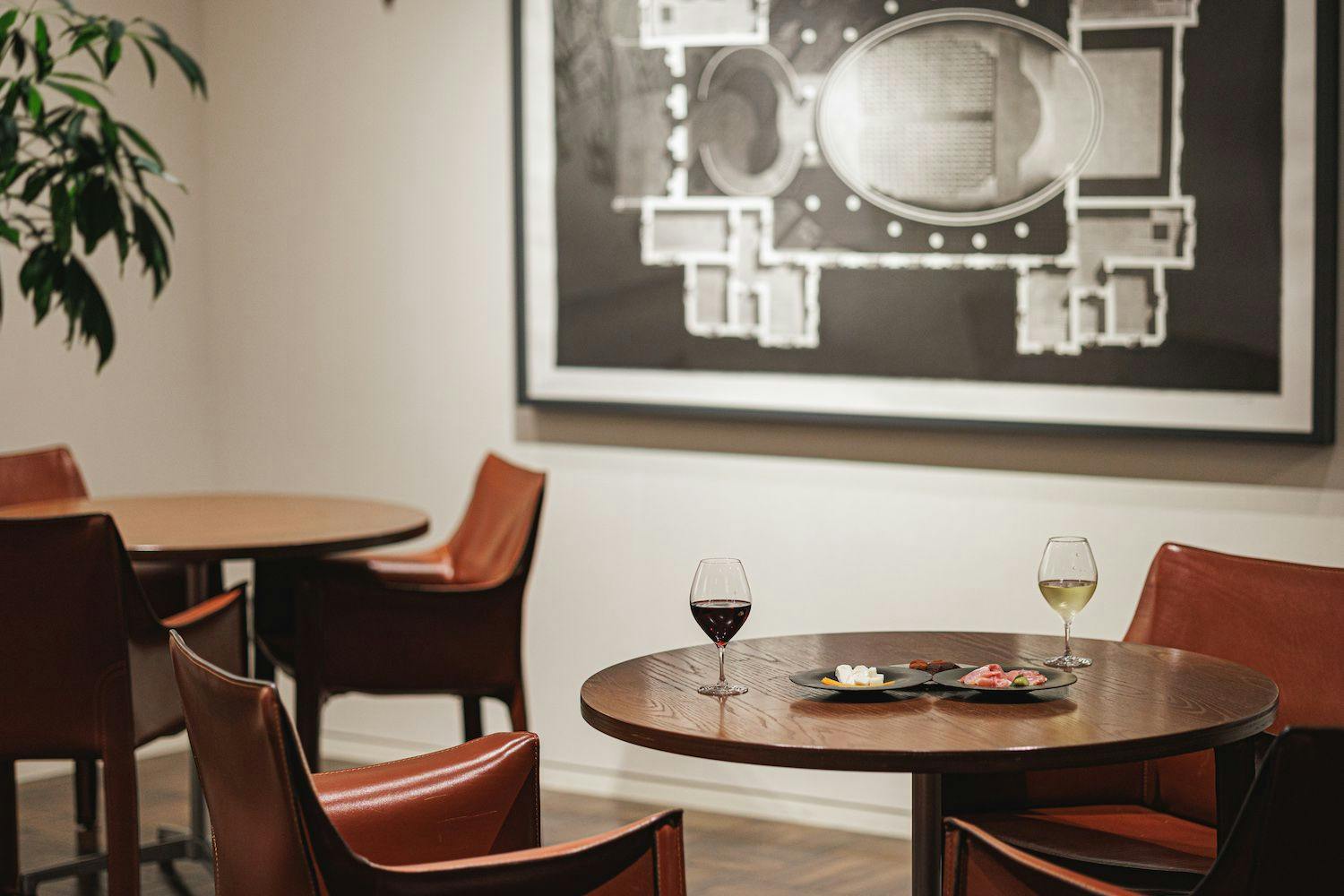 ダイニングラウンジ