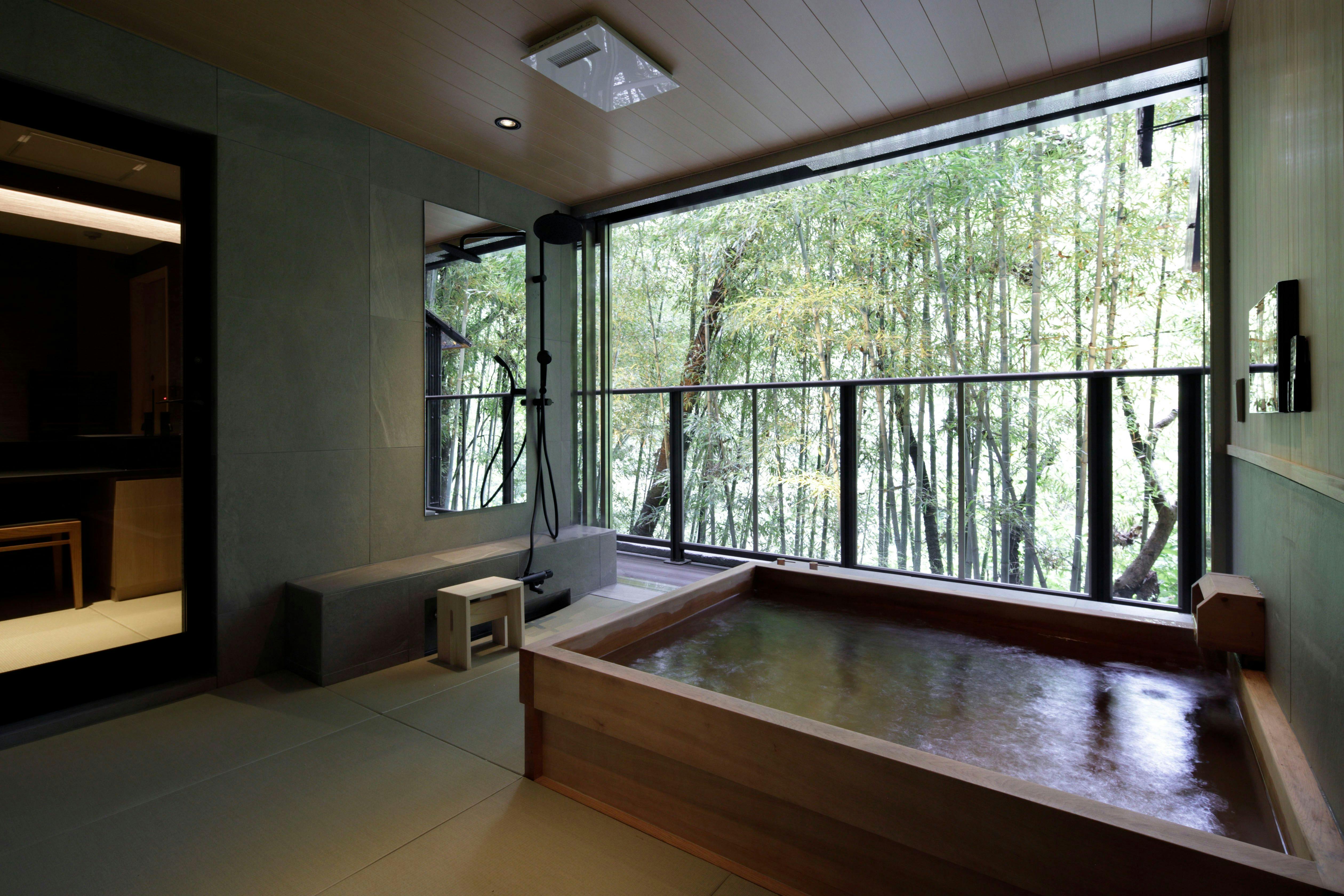 เพลิดเพลินกับทิวทัศน์ที่มีเสน่ห์มองเห็นป่าไผ่