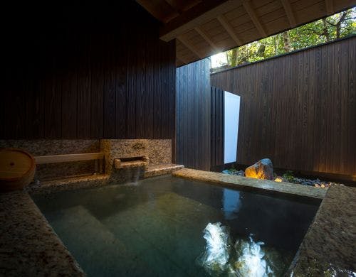 露天風呂付テラス＆坪庭付和風ツインB