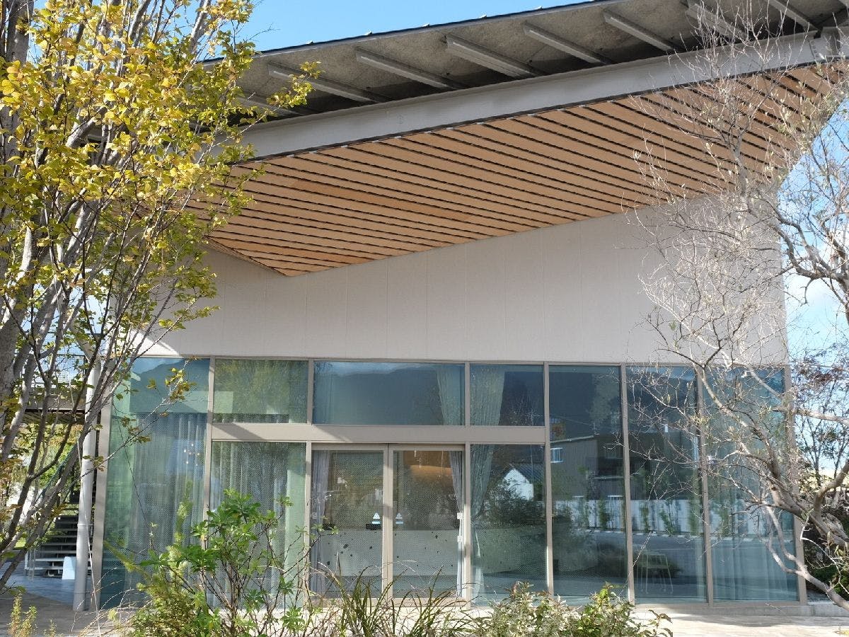 *【レセプション棟】