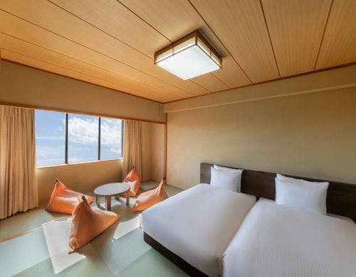 和モダンファミリールーム