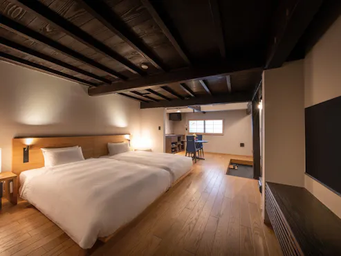 建物は三國伝統のかぐら建て。