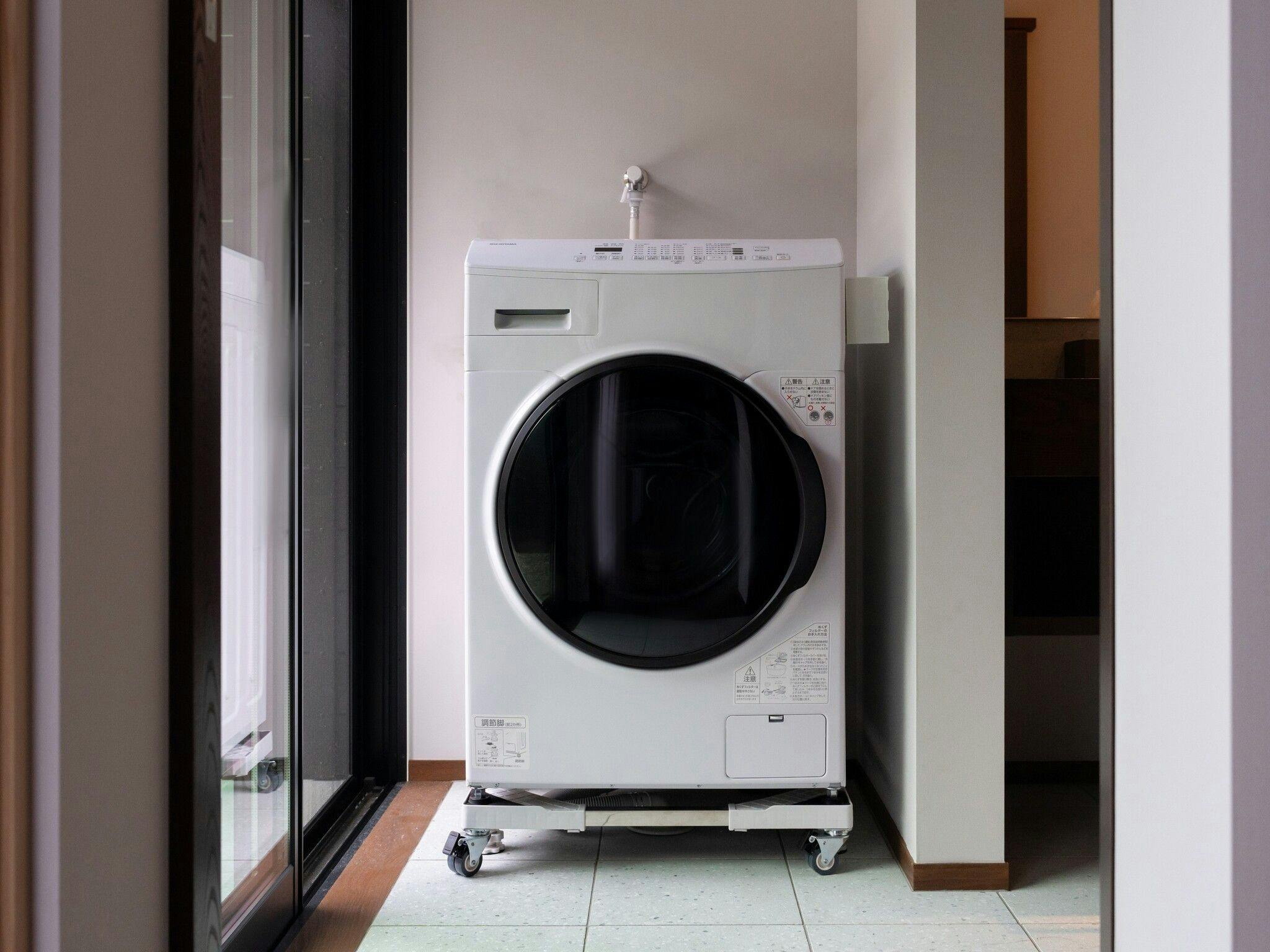 Peralatan Elektrik Bilik