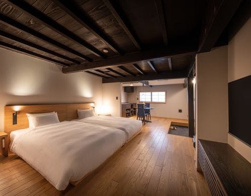 建物は三國伝統のかぐら建て。