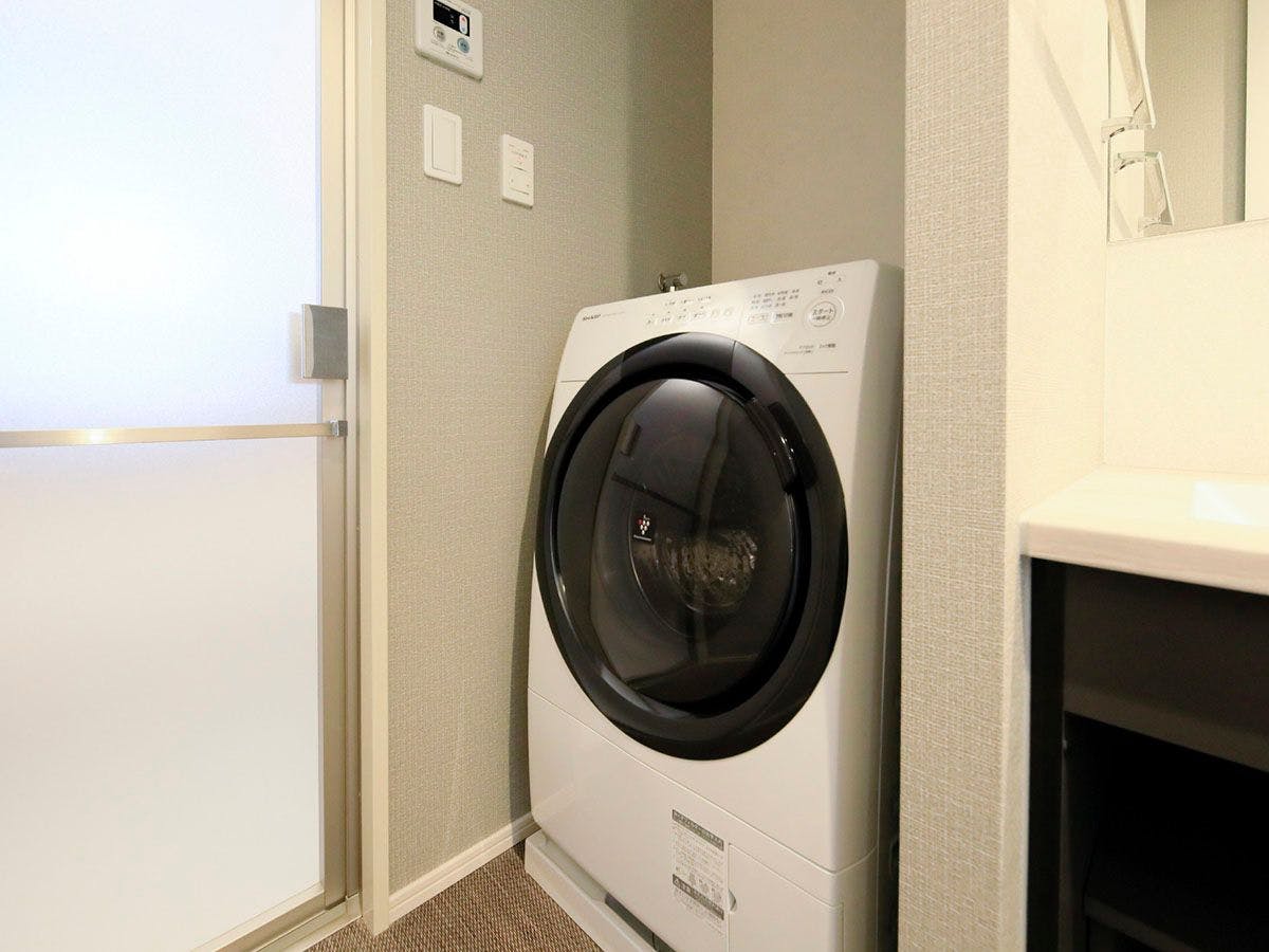 【Fasilitas Kamar】