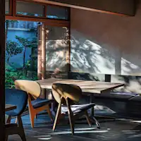 ร้านอาหารไดนิ่ง ชิอัน - CYAN -