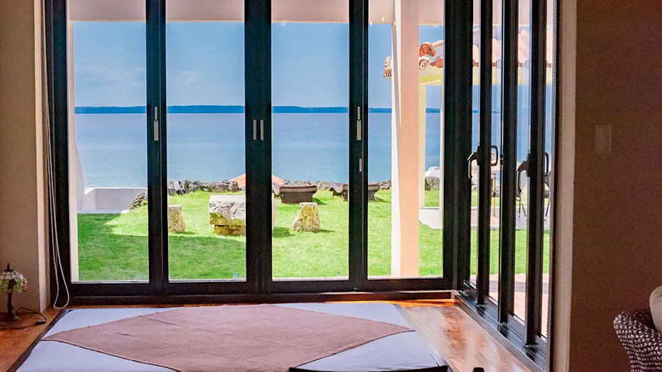 Island Terrace Neela