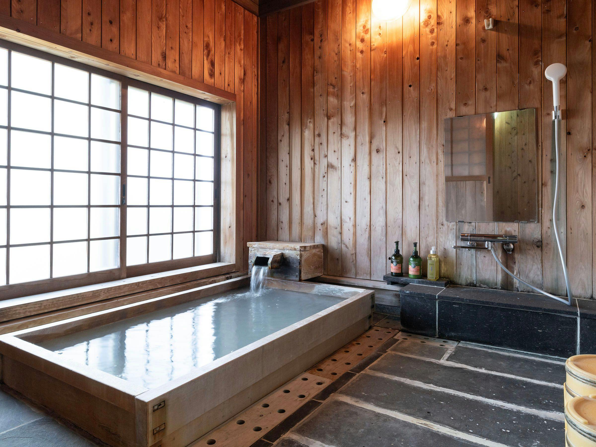 天空の湯屋　山荘　華柚