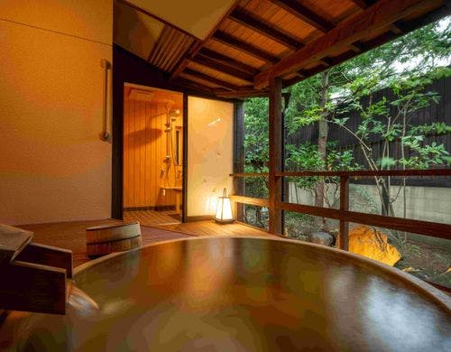 桃のベッドルーム