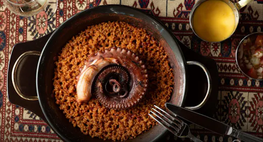 【早期割30・室数限定】美味しい食事で明日への活力を!(朝食・夕食付)