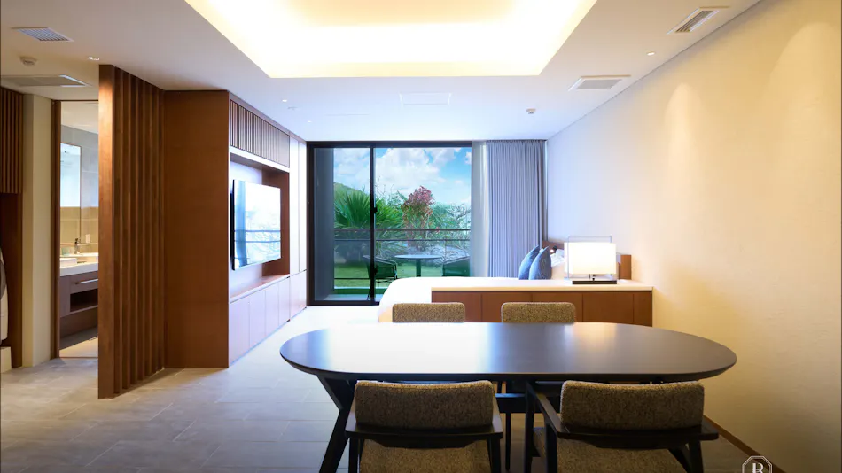 BATON SUITE Okinawa Kouri Island
