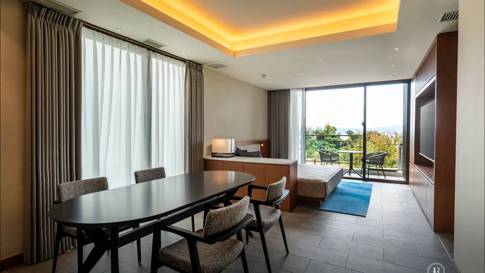 BATON SUITE Okinawa Kouri Island