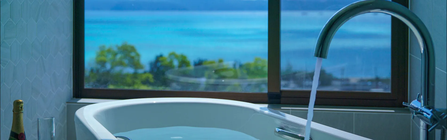 BATON SUITE 沖縄古宇利島(バトンスイート)