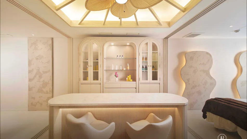 BATON SUITE Okinawa Kouri Island