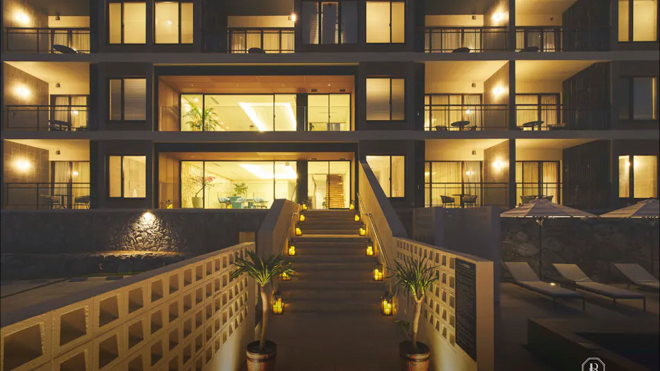 BATON SUITE Okinawa Kouri Island