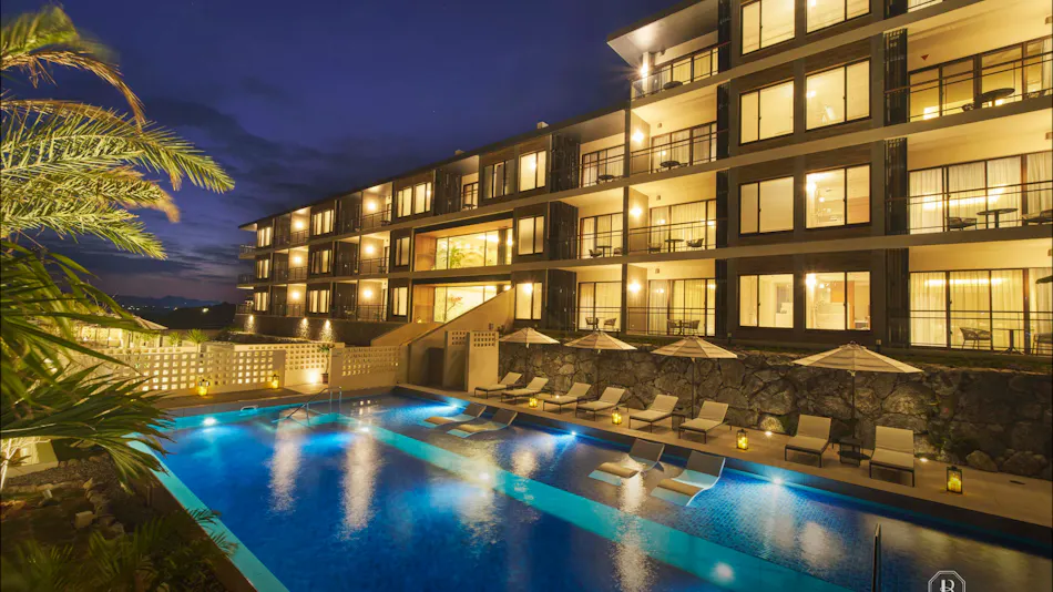 BATON SUITE Okinawa Kouri Island