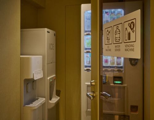 自動販売機 5F・9F・13F