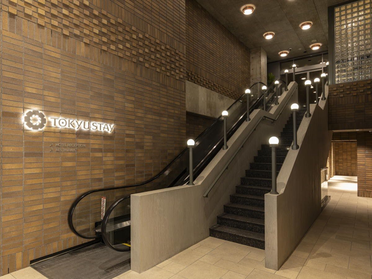 Fasad pada waktu malam