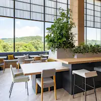 レストラン リバプール