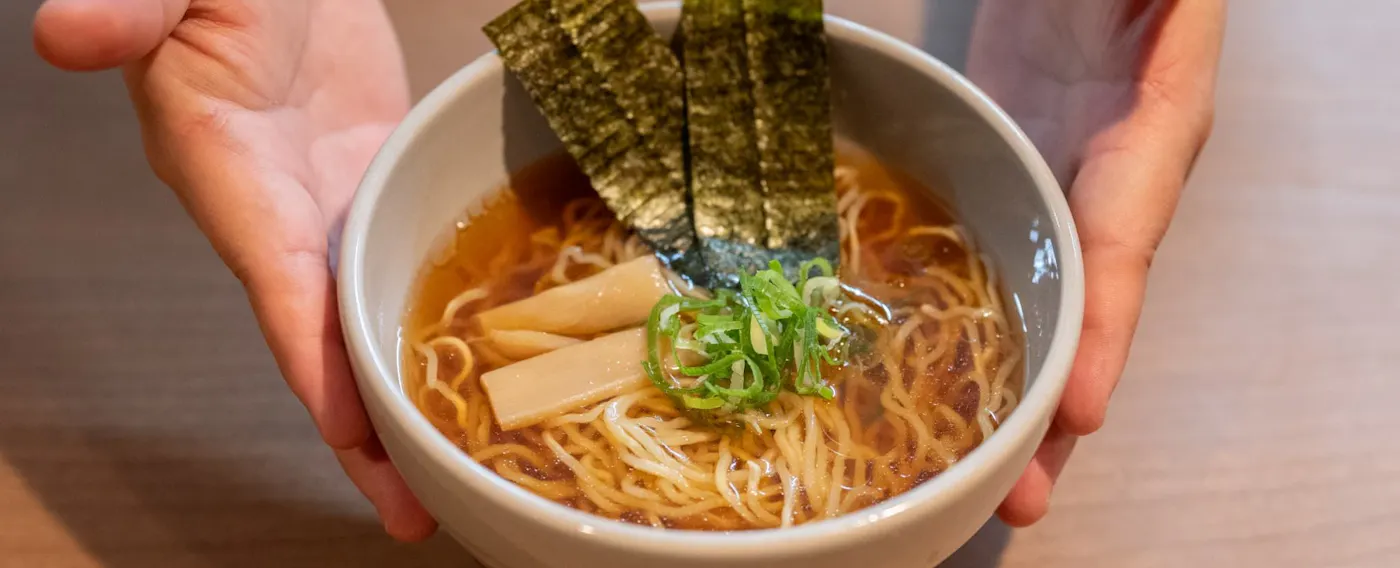 夜を彩るおもてなし