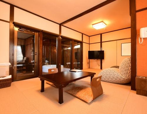 離れ　露天風呂付き特別室一例