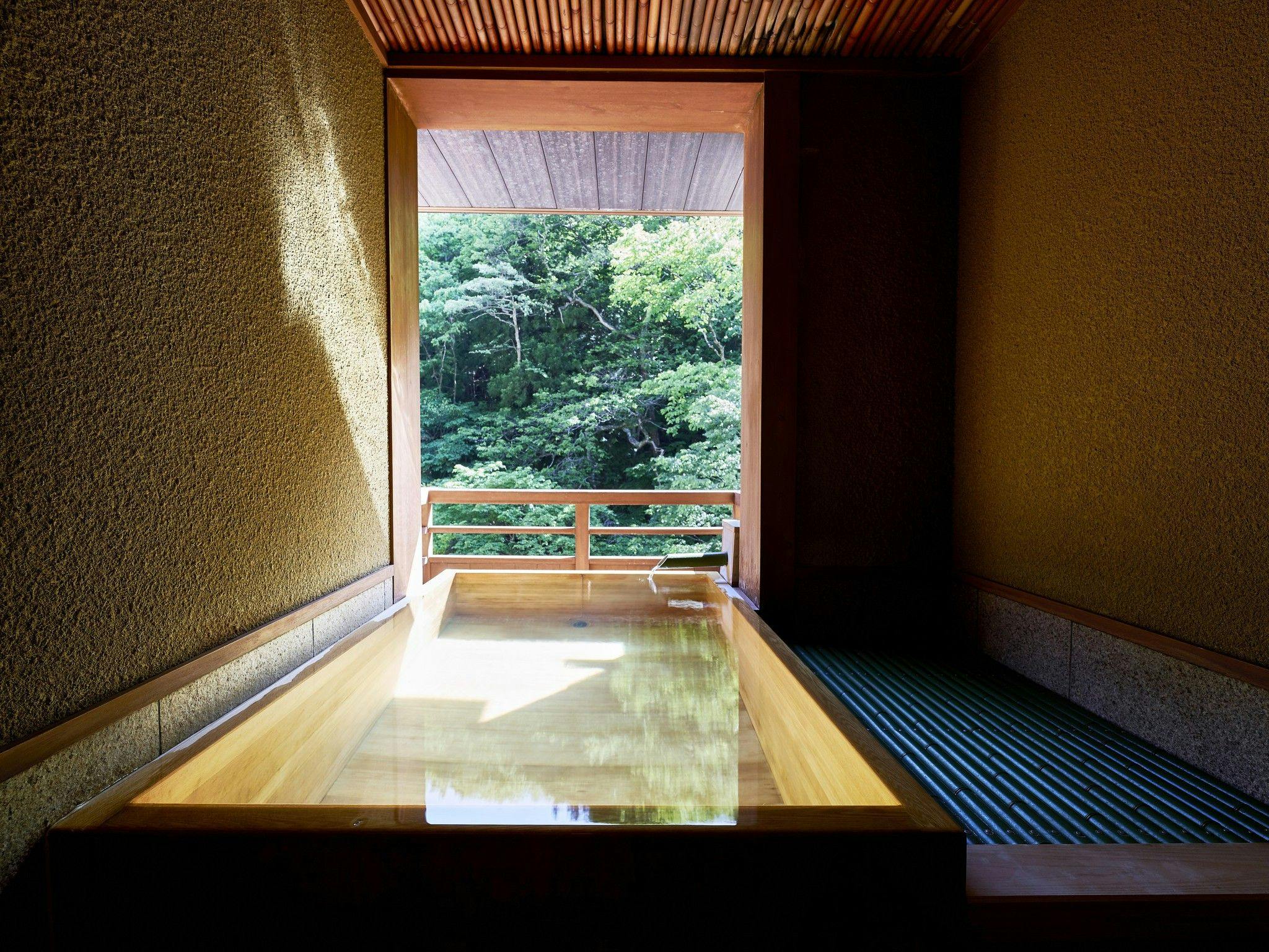 四万温泉 豊島屋