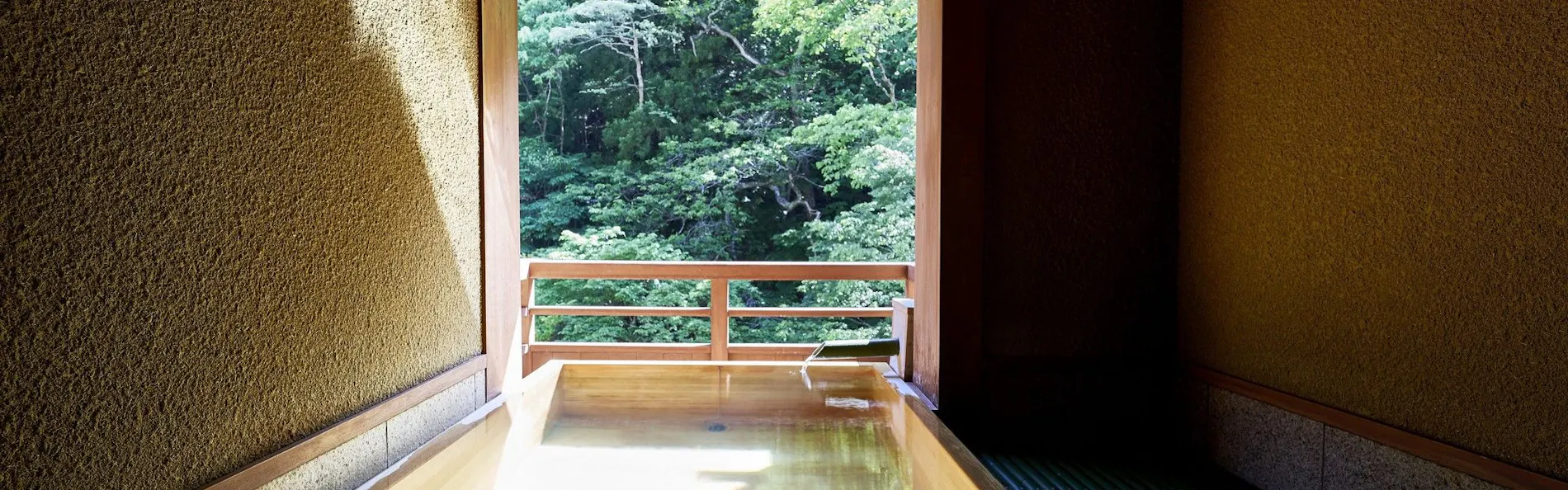 四万温泉 豊島屋