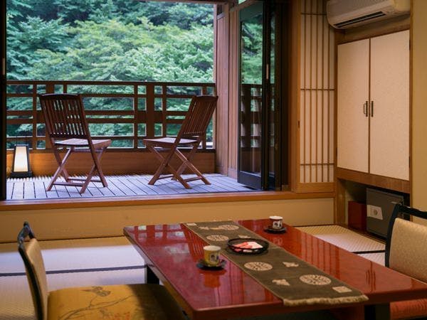 四万温泉 豊島屋